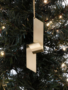 Cinch Ornament — Brass